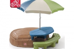 step2-piaskownica-ze-stolikiem-i-parasolem